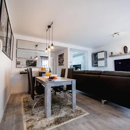 公寓 Skyview Penthouse *